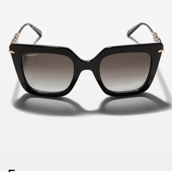 Ferragamo Sunglasses - Picture 1 of 5